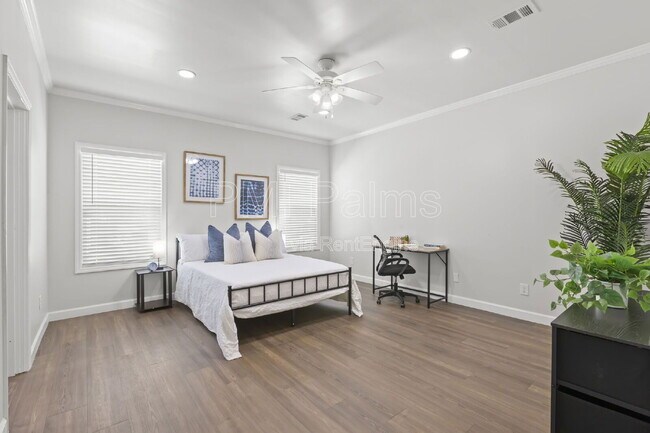 Building Photo - 1521 Preston St S