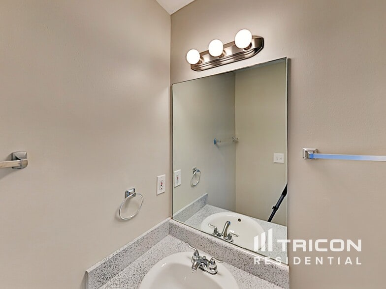 Building Photo - 166 Millwheel Dr