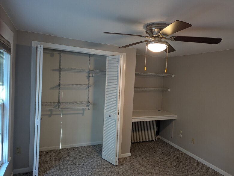 Bedroom Closet and built in desk area - 724 Hamilton Ave