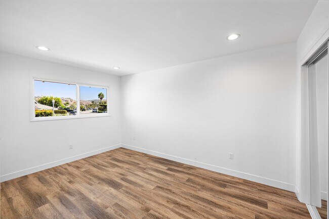 Building Photo - 2609 Via Cascadita