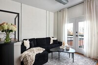 Building Photo - 403 E 33rd St