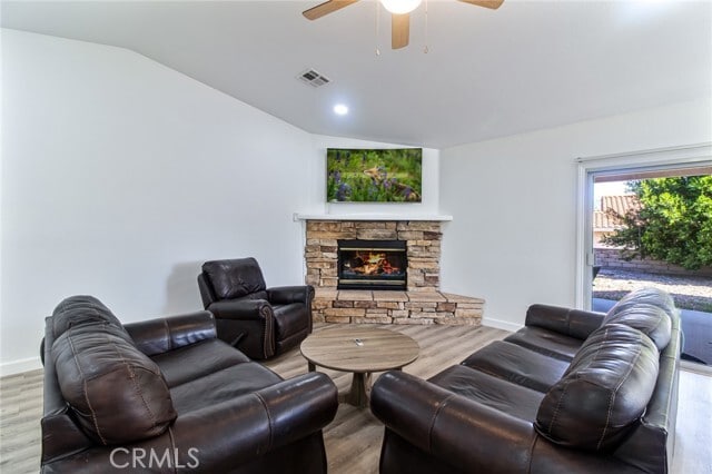 Building Photo - 64109 Doral Dr