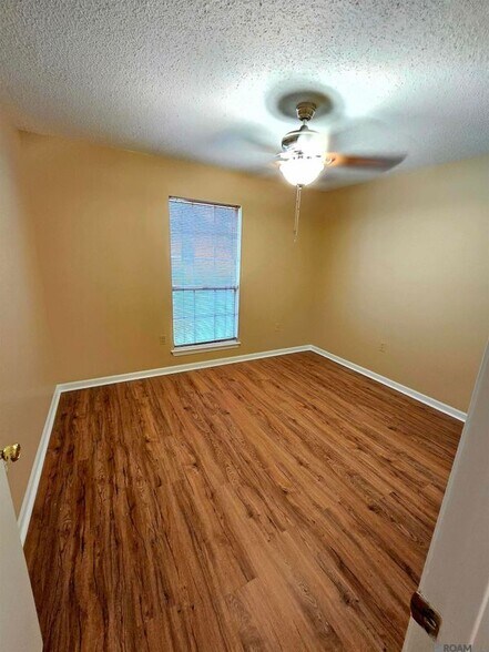 Building Photo - 16055 Manchester Ave