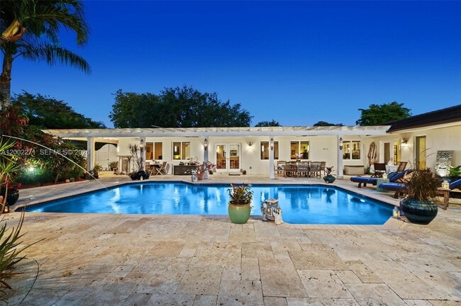 Building Photo - 10740 SW 74th Ct