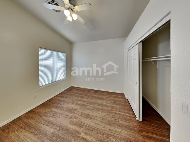 Building Photo - 960 S Banning St