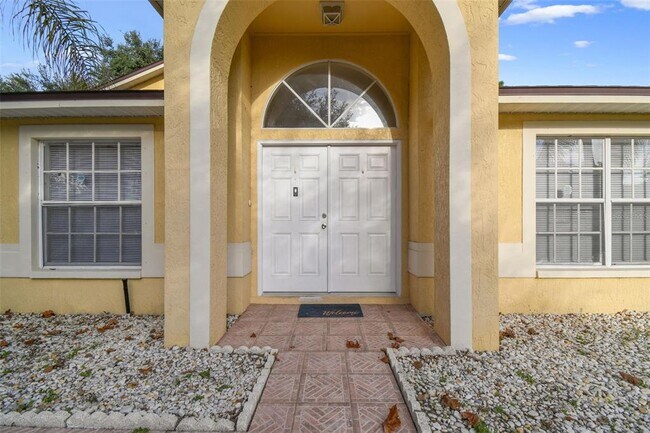 Building Photo - 2342 Tioga Dr