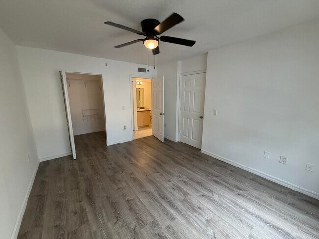 Building Photo - 4081 San Marino Blvd