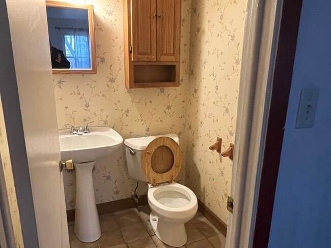 Building Photo - 1795 Marquette Ln