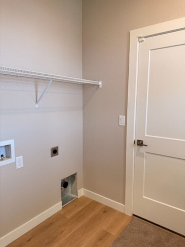 Building Photo - Beautiful Home new construction