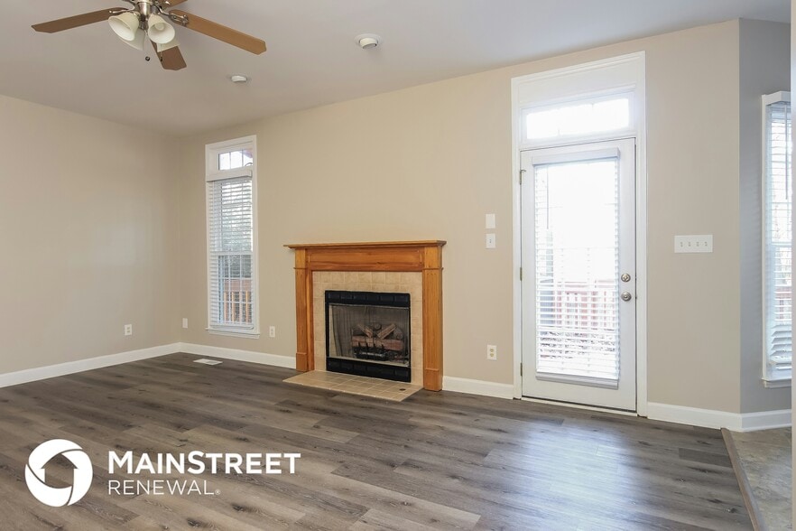 Building Photo - 808 Siena Dr