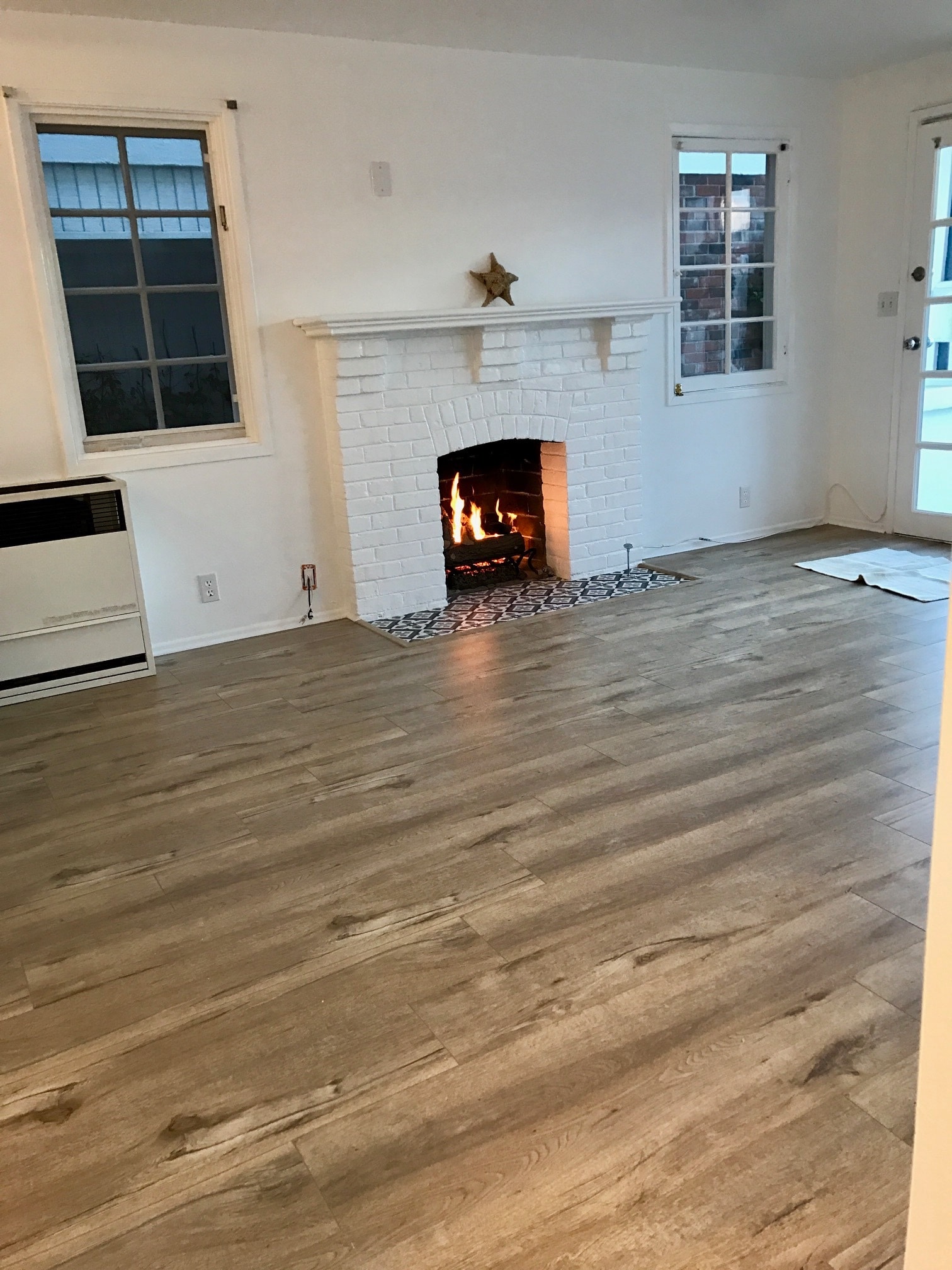 Building Photo - 2456 Manhattan Ave