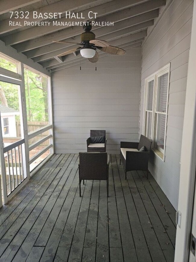 Building Photo - 7332 Bassett Hall Ct