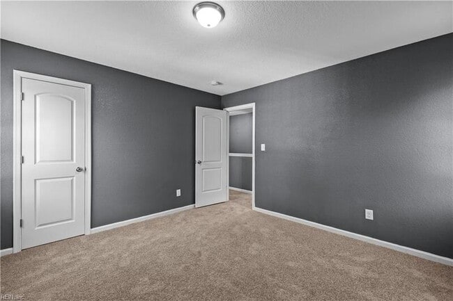 Building Photo - 6423 Dove St