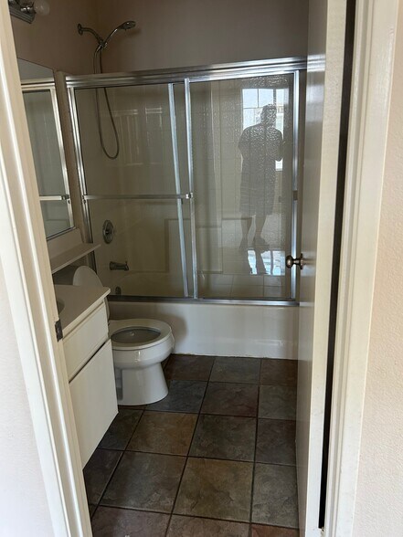 Building Photo - 10988 Ivy Hill Dr