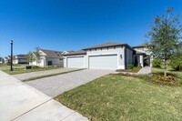 Building Photo - 12545 Oak Hill Way