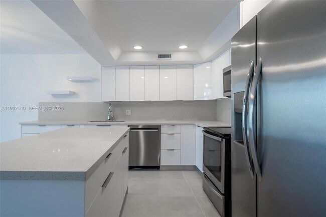 Building Photo - 8708 SW 79th Pl