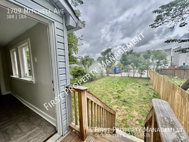 Building Photo - 1709 Mitchell Ave