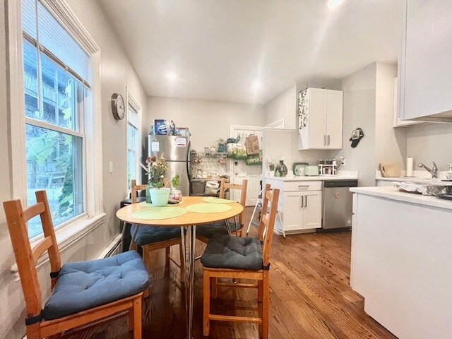 Building Photo - 1566 Tremont St