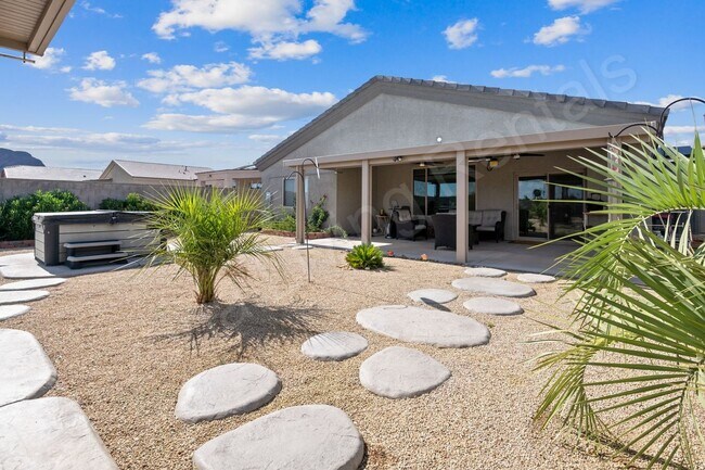 Building Photo - INVITING BACKYARD OASIS