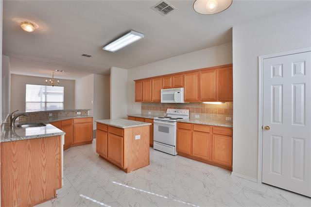 Building Photo - 6224 Dark Forest Dr