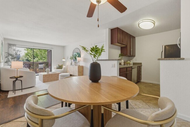 Building Photo - 1144 Yarwood Ct