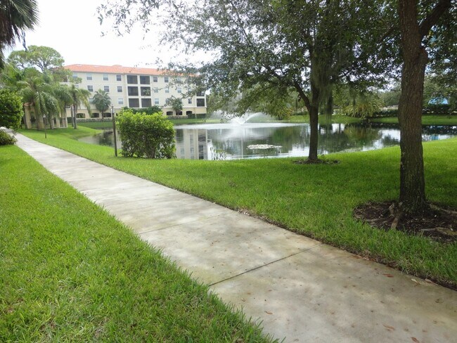 Building Photo - NEW PRICE! Venice Island 3BR/2BA 3rd Floor End Unit Condo