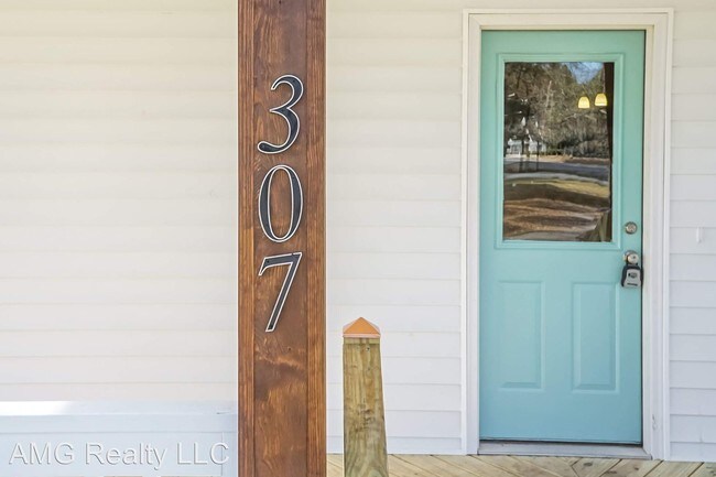Building Photo - 3 br, 2 bath House - 307 West 1st Street
