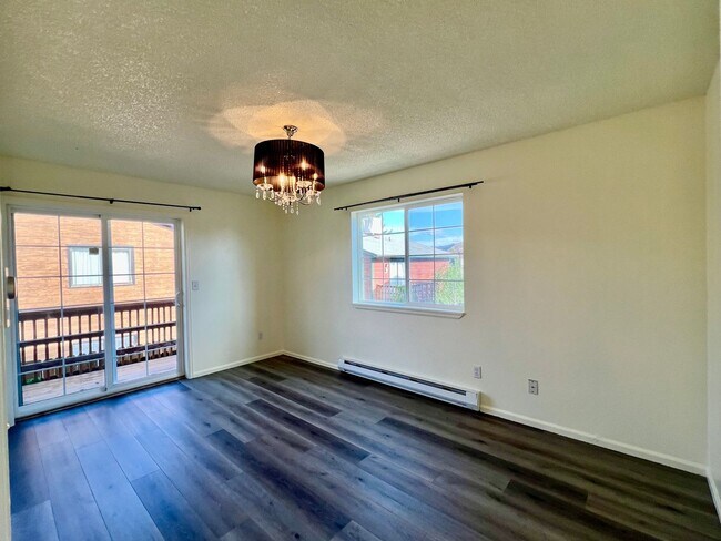 Building Photo - Home for Rent in Rifle