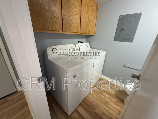 Building Photo - 42024 Hamilton Ct