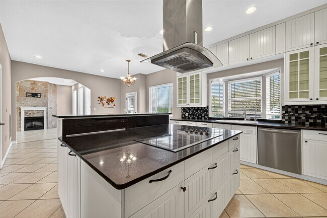 Building Photo - 13819 Lakeview Meadow Dr