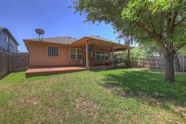 Building Photo - 481 Bayou Bend Dr