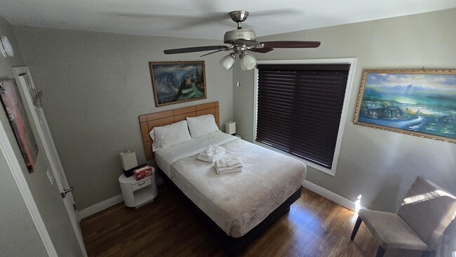 Building Photo - 231 NE 20th Ave