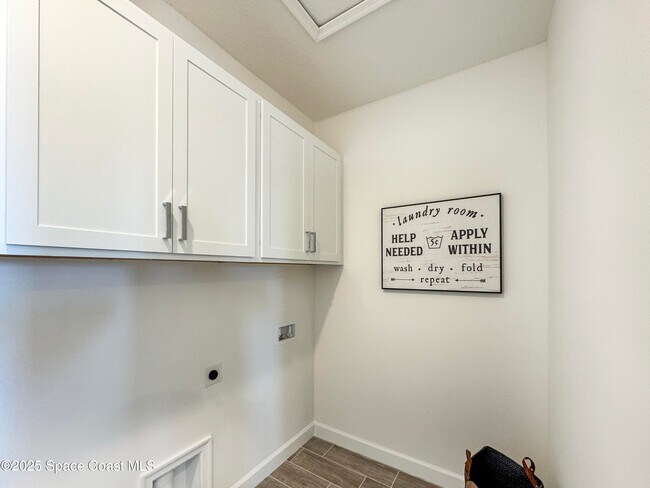 Building Photo - 1791 Marigold Trl NW