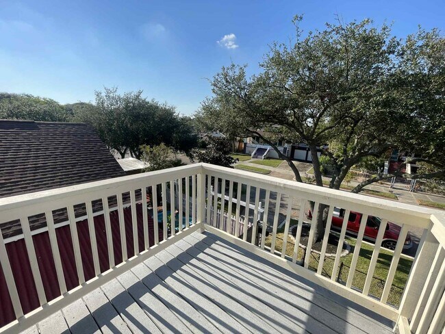 Building Photo - 3519 Avenue P 1/2