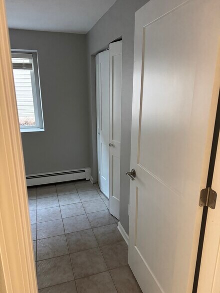 Building Photo - 14386 58th St N