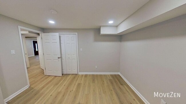 Building Photo - 7 Ratcale Ln