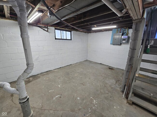 Building Photo - 2035 S Pennsylvania St