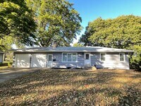 Building Photo - NEW ON THE MARKET– Charming 3bd/1ba Ranch ...