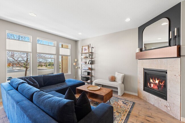 Building Photo - Modern Comfort Meets Mountain Convenience in This Littleton Home!!