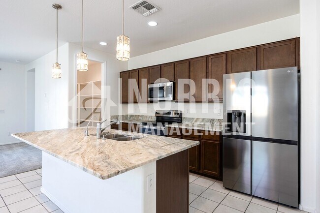Building Photo - Beautiful Almost Brand New Home in Villago!