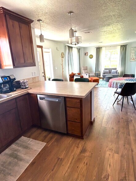Kitchen - 34558 Fry Rd SE