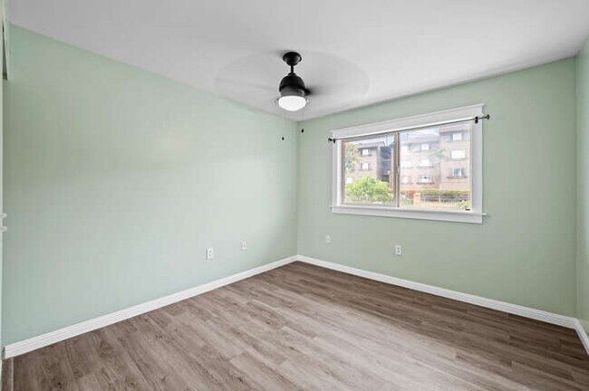 Building Photo - Makakilo  3 BD 2 BA w/ Garage