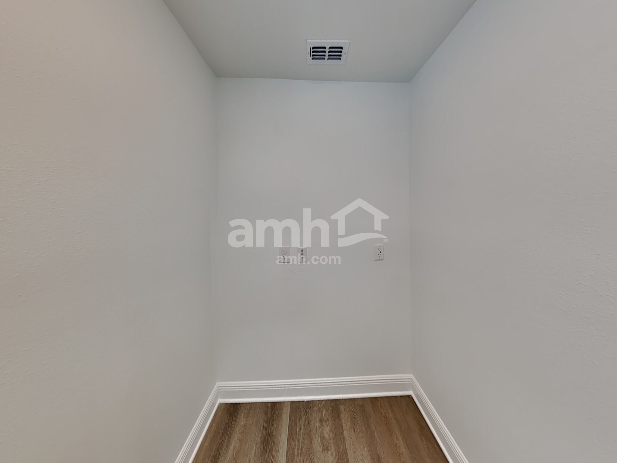 Building Photo - 6420 Atlantic Bch Ave