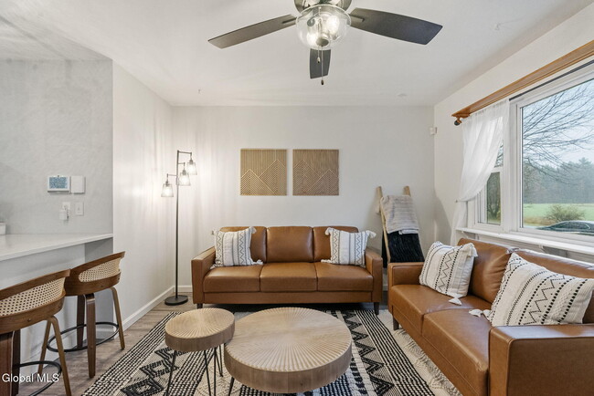 Building Photo - 38 Duncan Rd