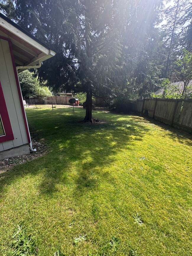 Building Photo - Gig Harbor 2 bed 1 Bath home available June 1