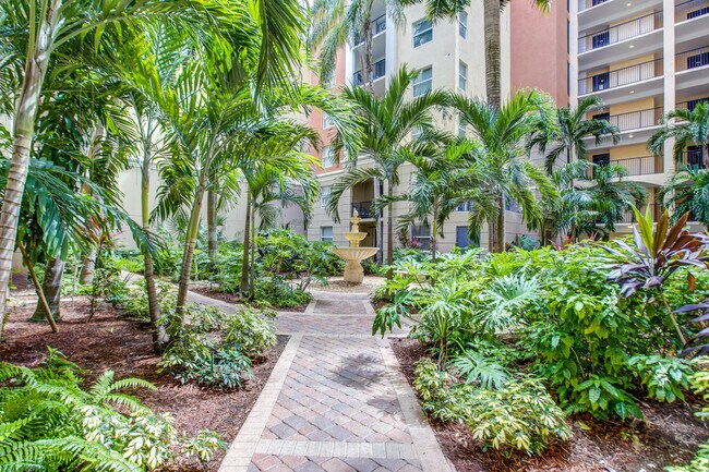 Building Photo - 17100 N Bay Rd