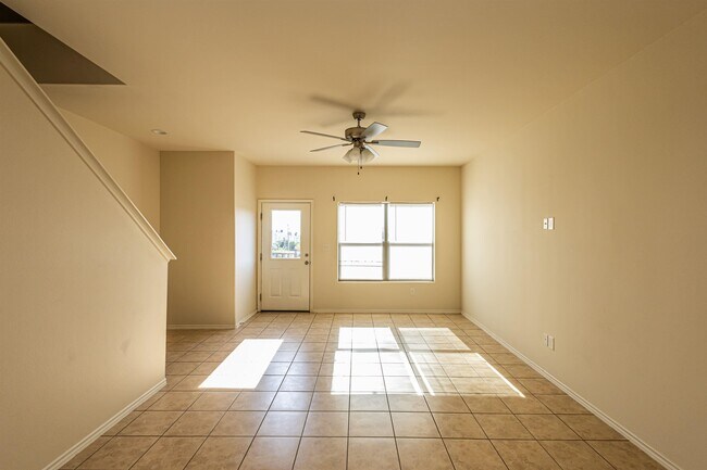 Building Photo - 108 Niagara Dr.