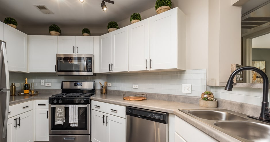 Primary Photo - Legacy at Fox Valley Apartments