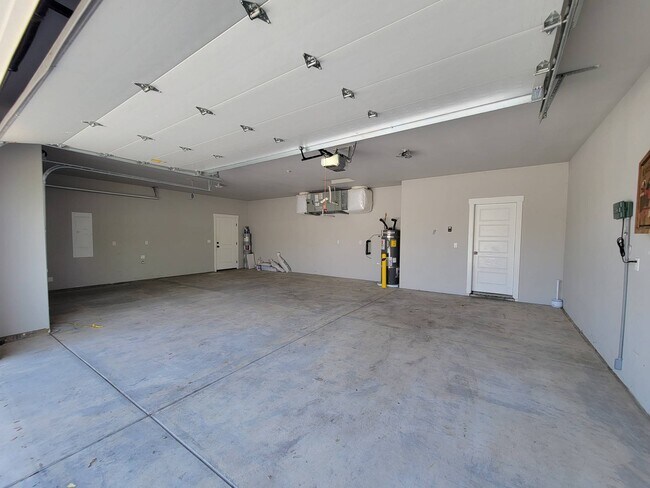 Building Photo - 1951 W 39th Ave