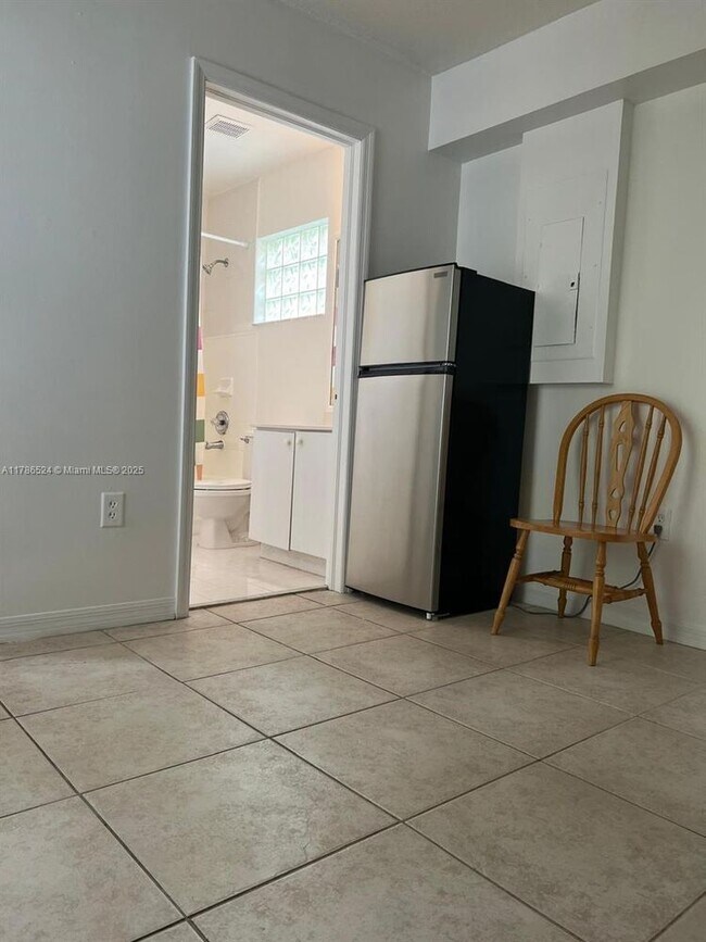 Building Photo - 15709 SW 90th Terrace